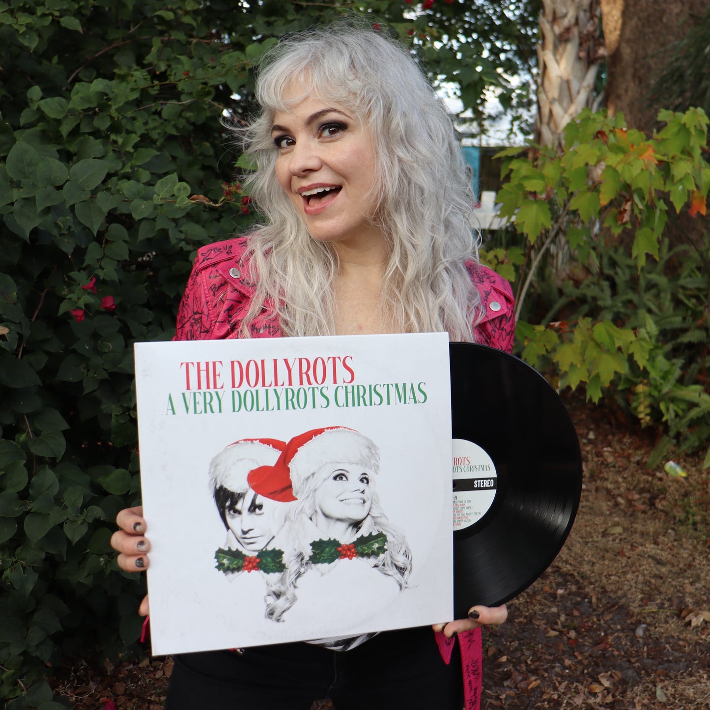 A Very Dollyrots Christmas Vinyl + DIGI