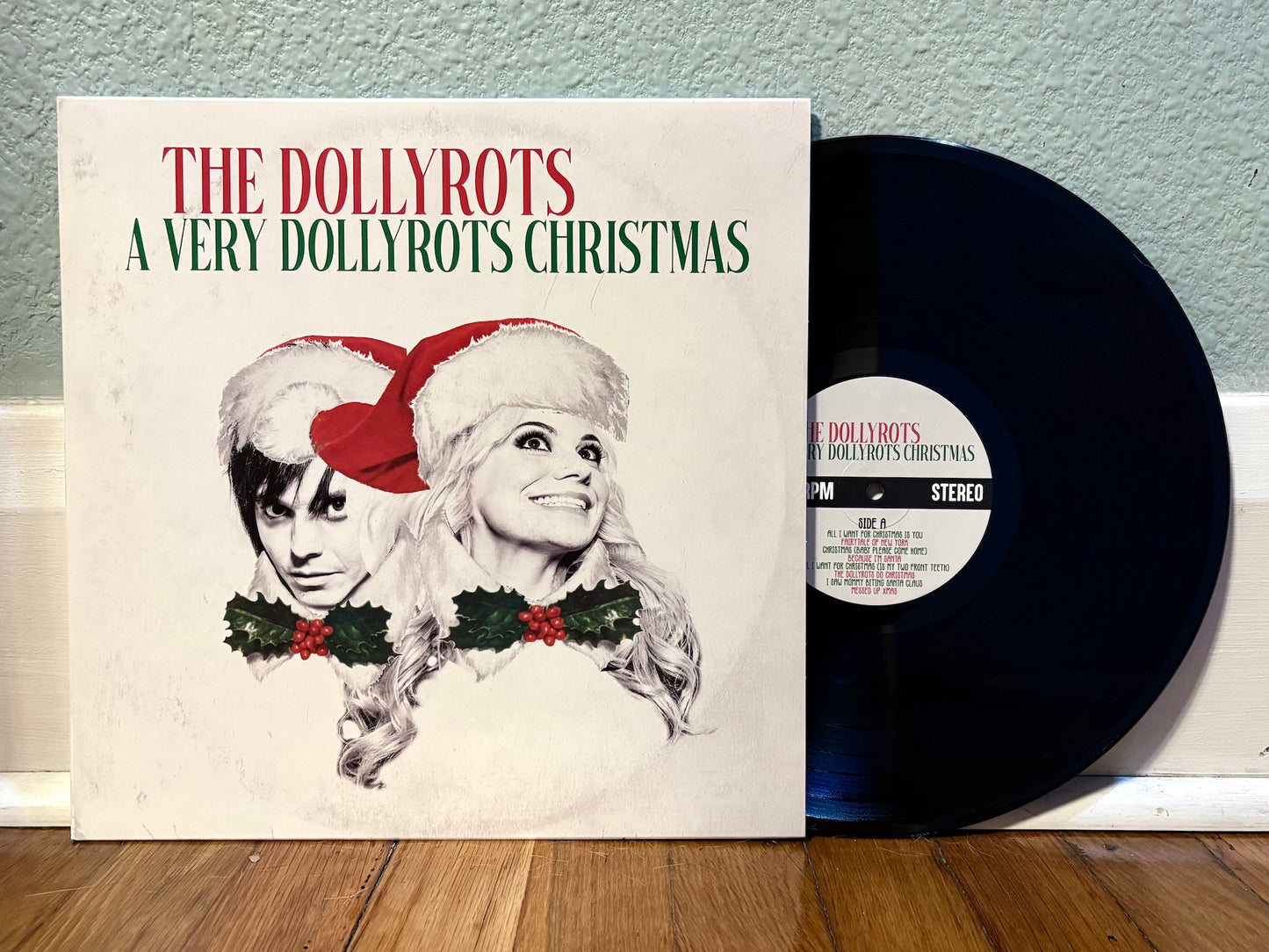 A Very Dollyrots Christmas Vinyl + DIGI